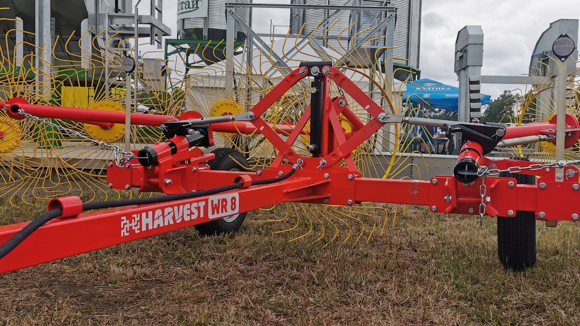 HARVEST WR 8